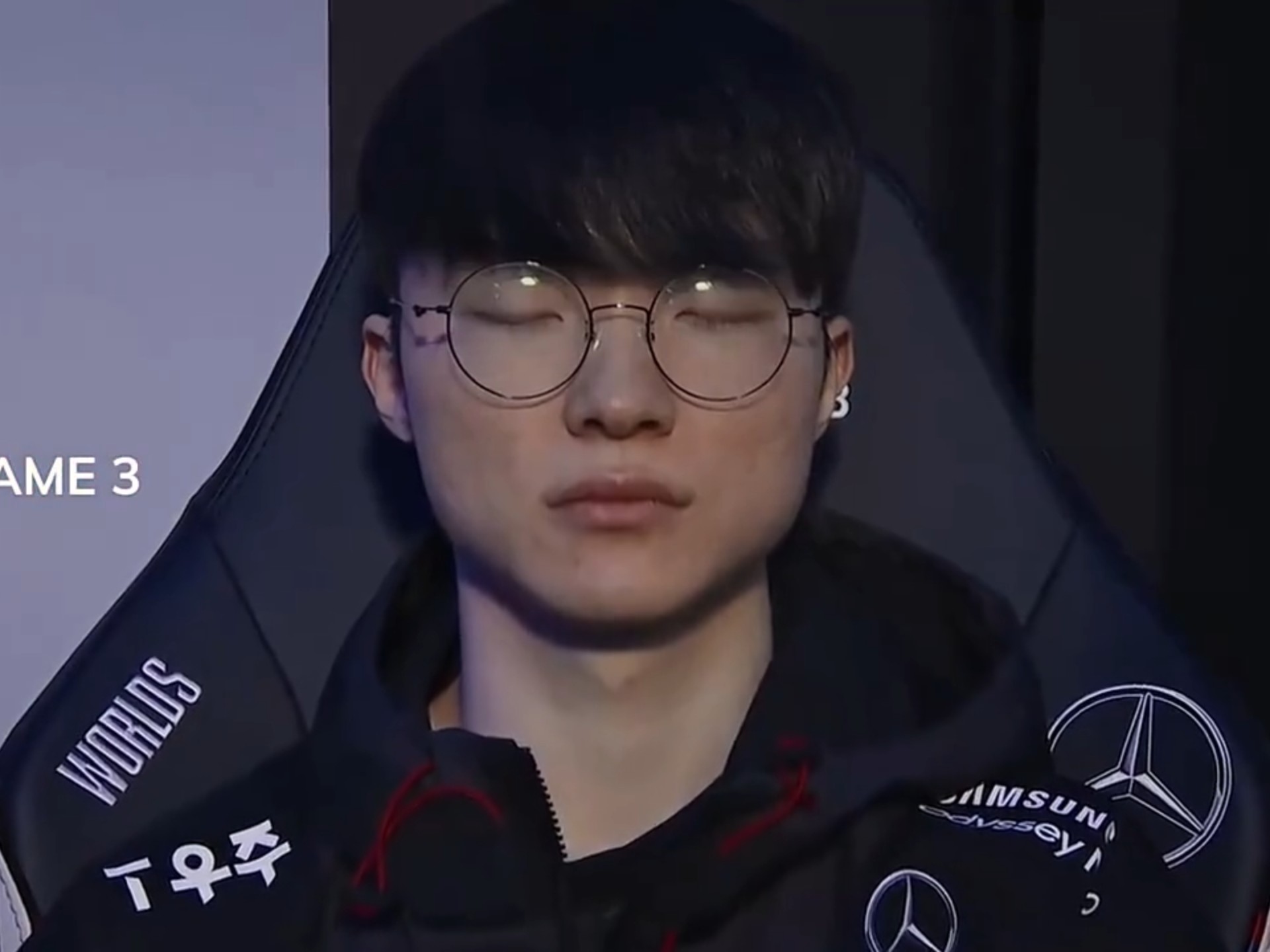 包含Faker回归赛场，大胜首场状态亮眼，MAD观众沸腾！的词条